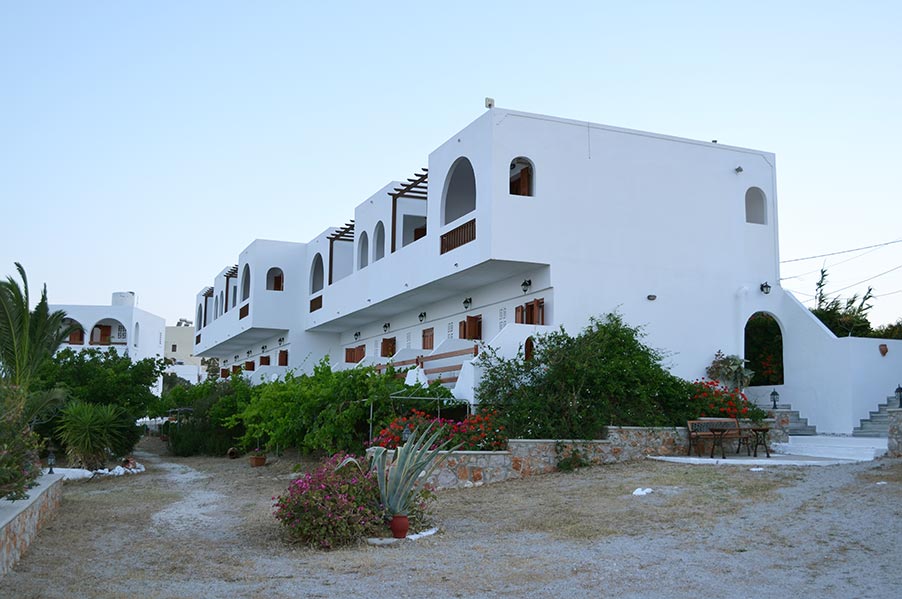 Lakki Beach Hotel