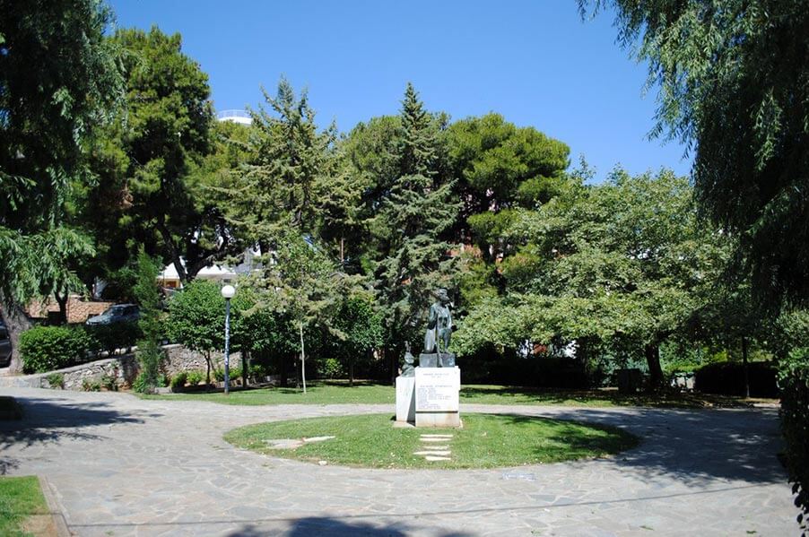 Ethnikis Antistaseos Square