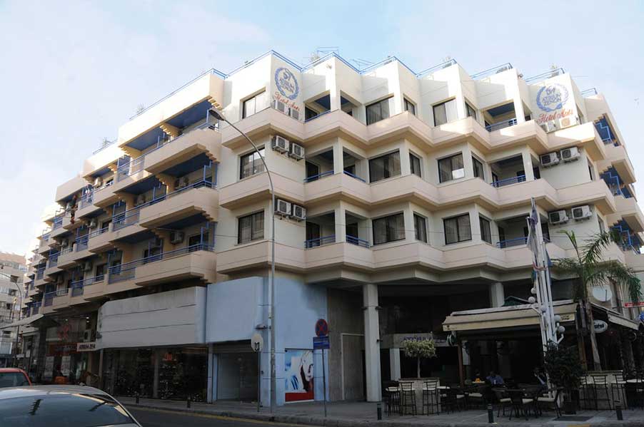 Atrium Zenon Hotel Apartments 
