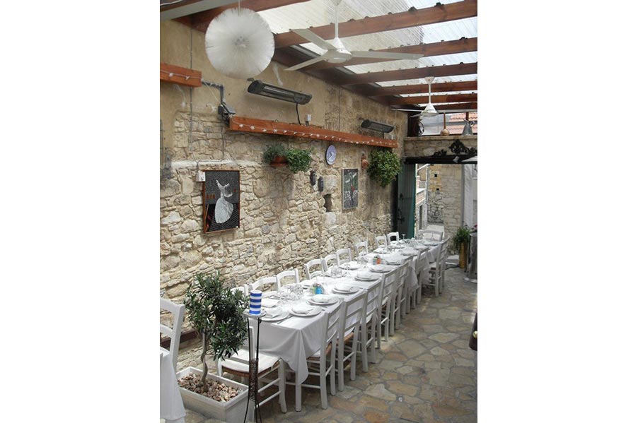 Stou Kir Gianni Restaurant