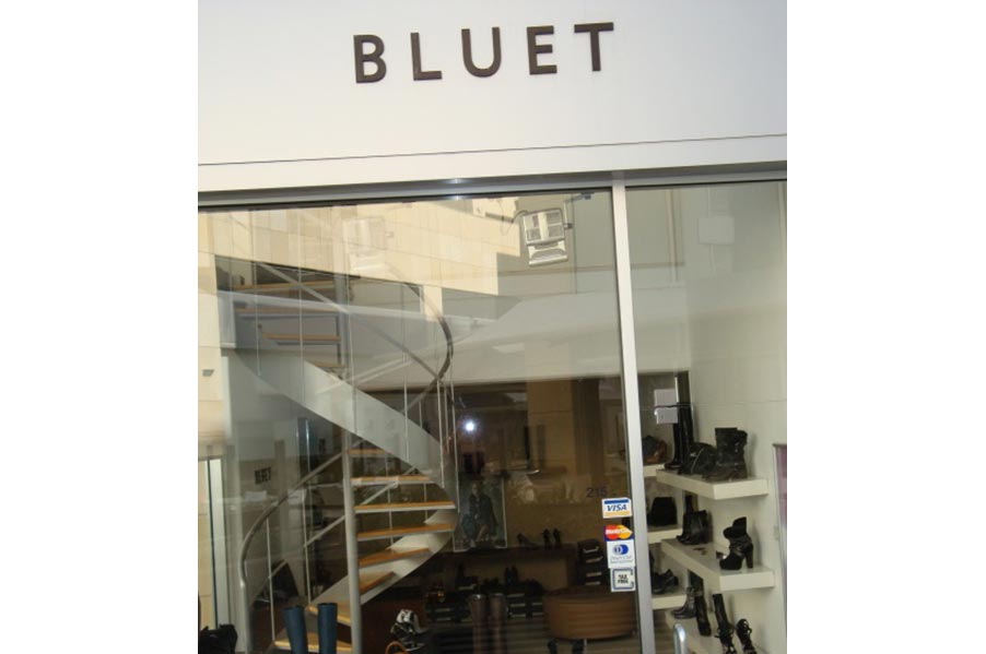 Bluet Shoes