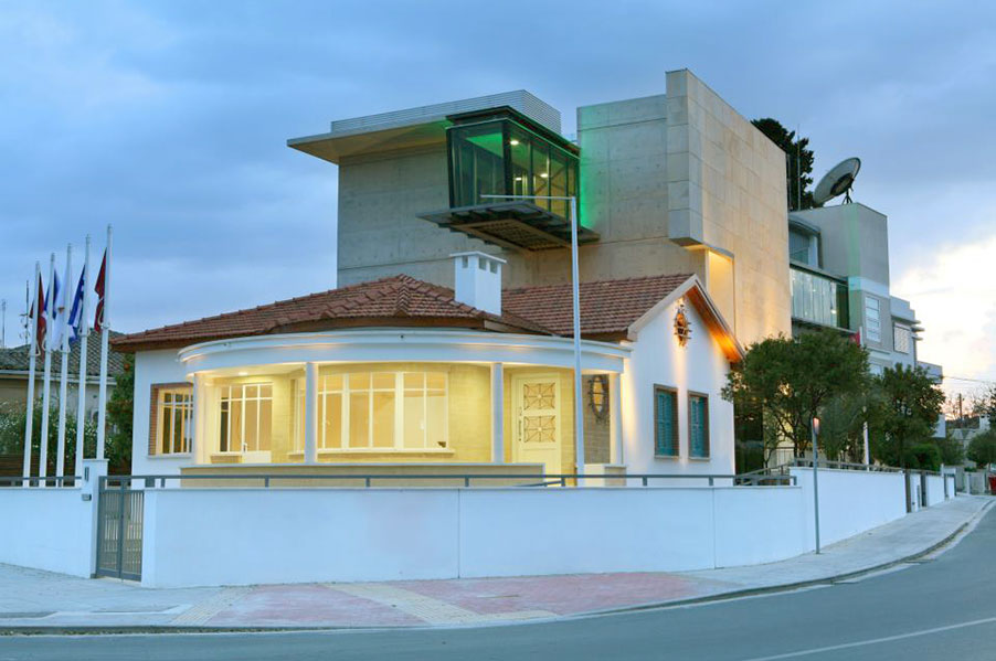 L & M Zampelas Art Museum