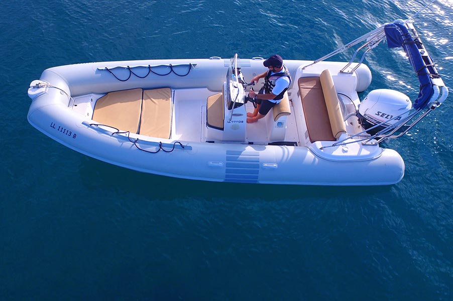 George's Watersports - Boat Hire Latchi