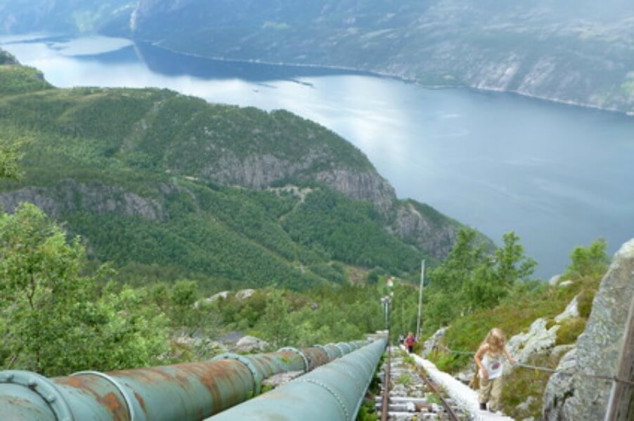 Flørlitrappene 4,444 stair hike in Lysefjord